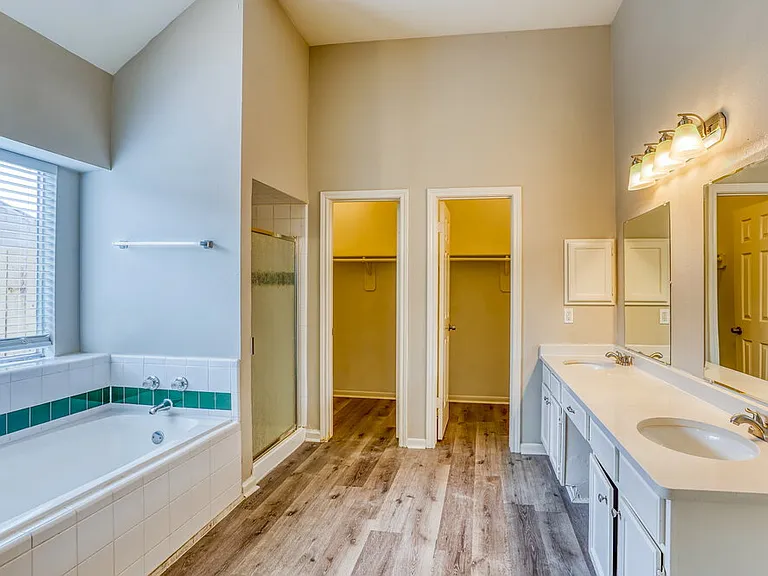 6615 Bluebottle Ln — Photo 11