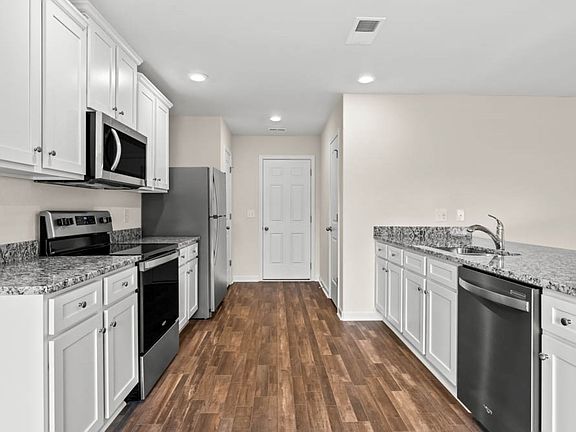 Fully loaded kitchen