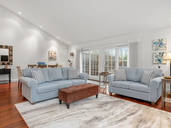 1 Belmont Rd #32, Harwich, MA 02645
