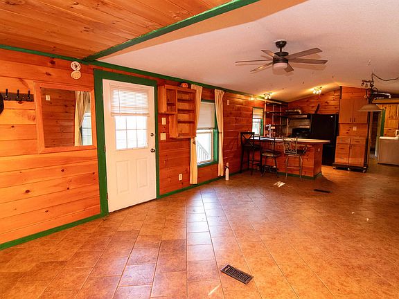3rd image of 6 Longmeadow Drive