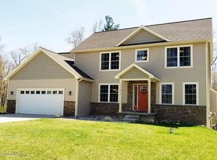 11677 Highland Ct, Dimondale, MI 48821