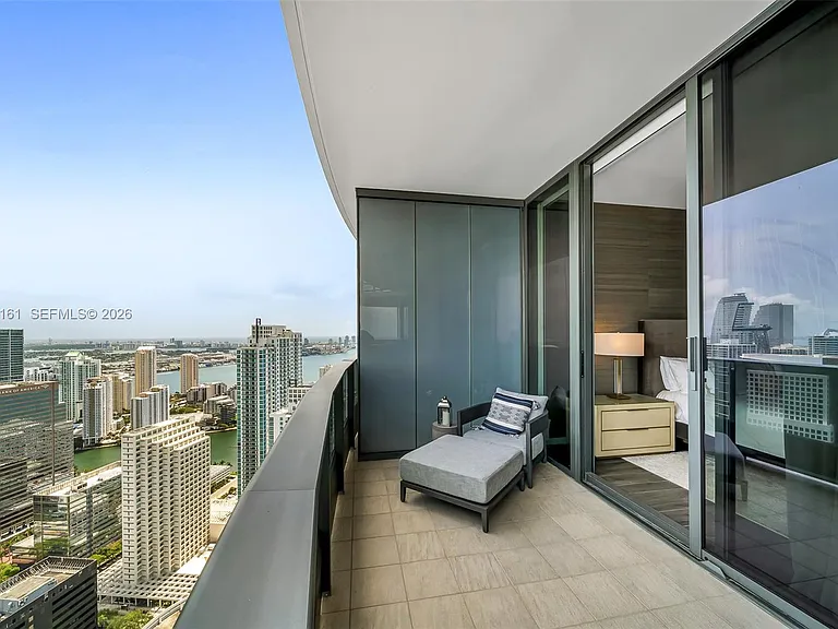 1000 Brickell Plz #Penthouse 5807 — Photo 3