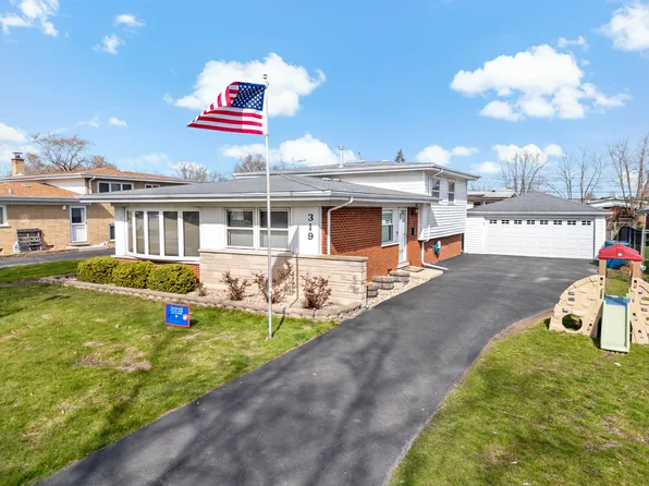 319 Homewood Ct, Chicago Heights, IL 60411