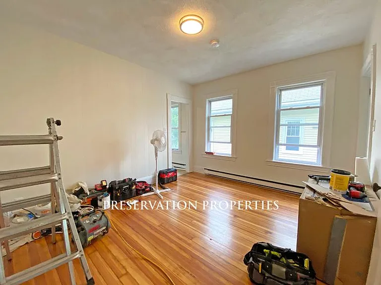 145 Alder St #2R — Photo 1
