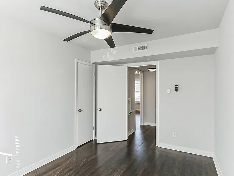 6202 Gaston Ave — Photo 18