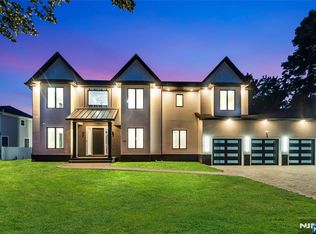 143 Fernwood Dr, Old Tappan, NJ 07675