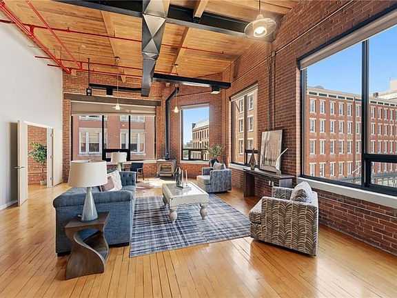 5th image of 82 Orange St #3B