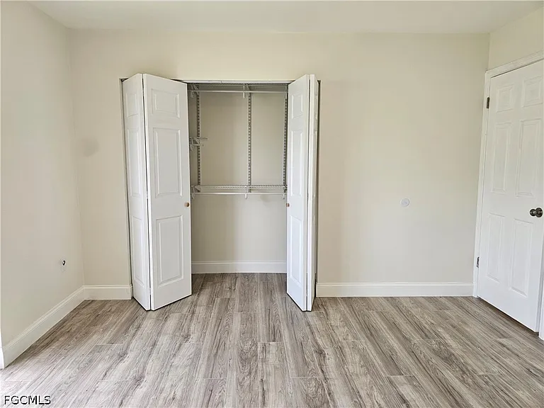 864 Courtington Ln #12 — Photo 19
