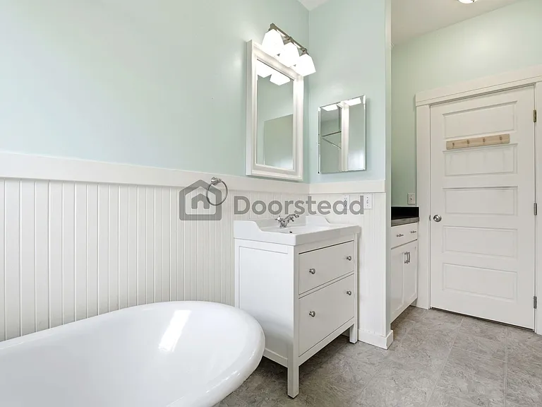 659 43rd St — Photo 17