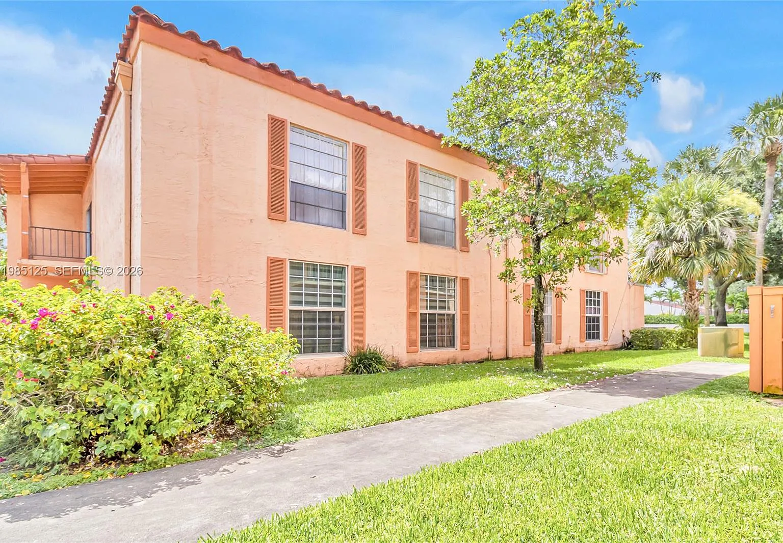 Cypress Village Condo — Photo 4