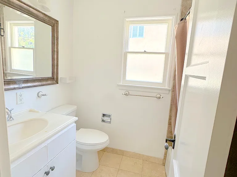 14722 Addison St — Photo 13