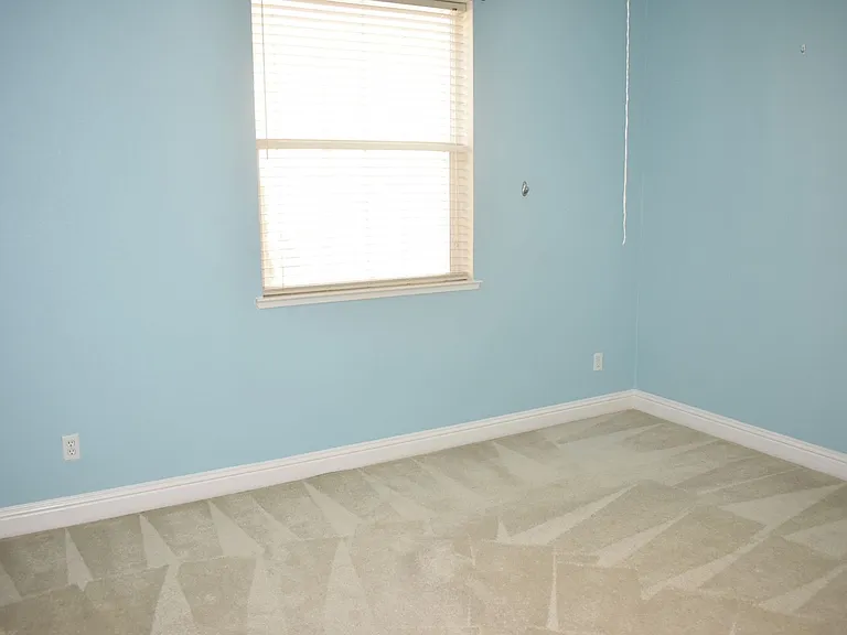 630 Rogers Cir — Photo 28