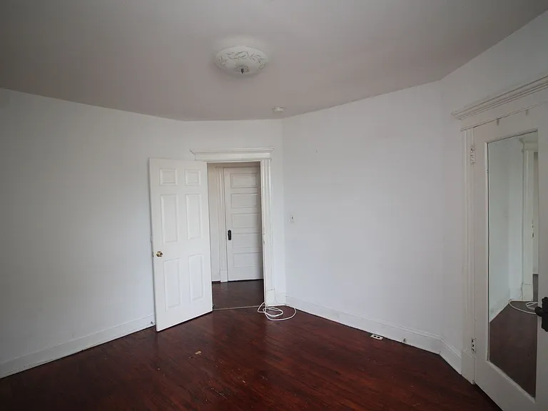 2820 Guilford Ave. — Photo 9