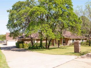 1207 Vera Ln, Kennedale, TX 76060