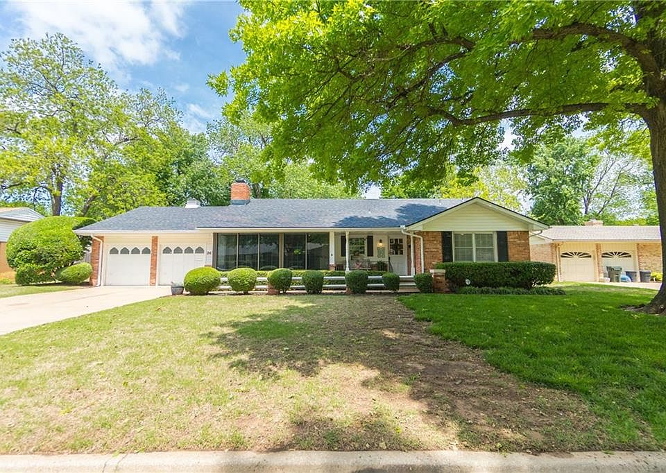 1st image of 2633 Chateau Dr