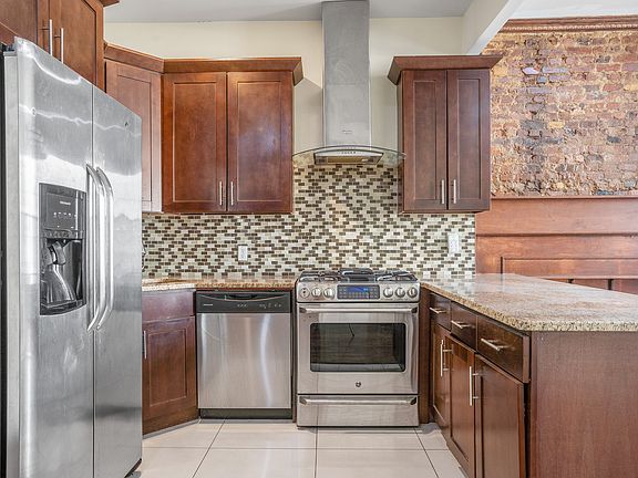 5th image of 1348 Saint Marks Ave #1