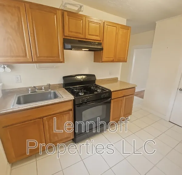 23 Hilton St #1 — Photo 1