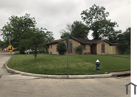 1st image of 3103 Trail Lake Dr