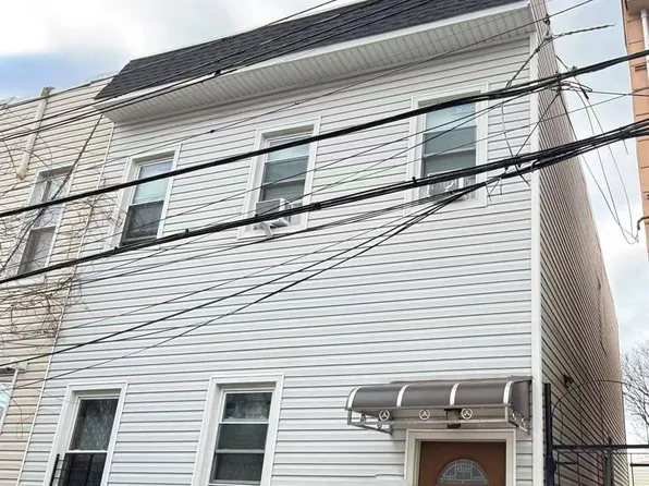 5431 Nurge Avenue, Maspeth, NY 11378