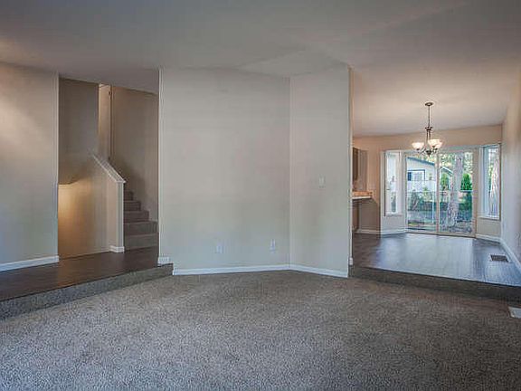 5th image of 3421 E Mountain View Dr