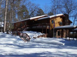 670 Springview Dr, Eagle River, WI 54521