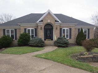 1020 Garden Creek Cir, Louisville, KY 40223