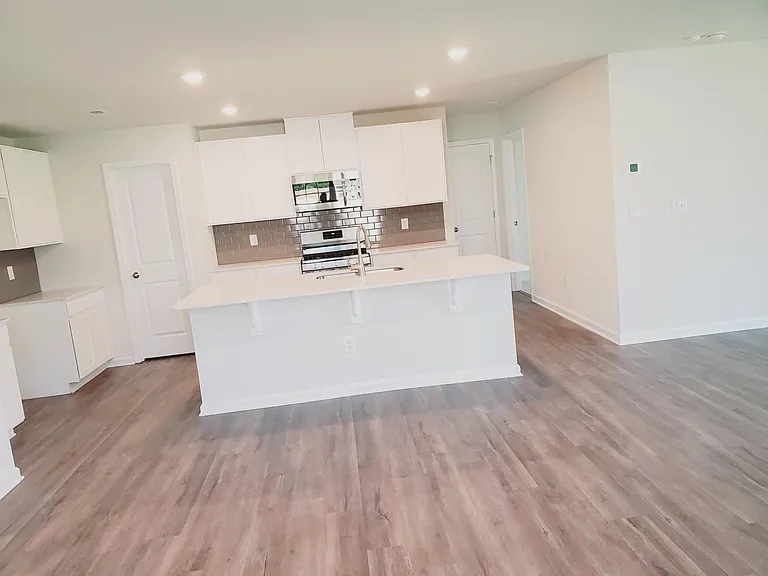 1200 Roundhill Ct — Photo 11