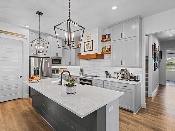 5th image of 2045 Eagles Ridge Dr