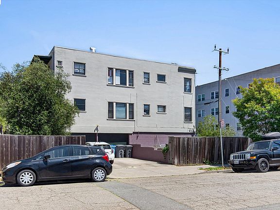 2nd image of 1239 Berkeley Way