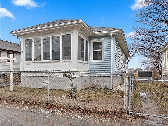 3rd image of 173 Rhoda St
