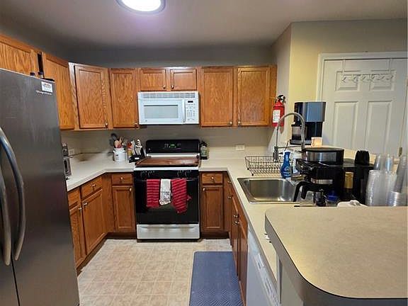 3rd image of 358 Rector St APT 410