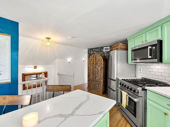 5th image of 25 Barton St #3