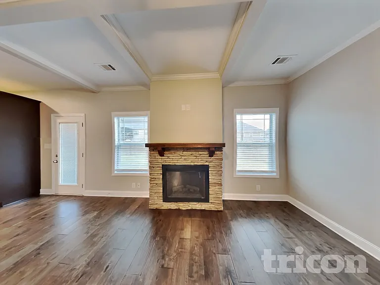 1024 Silo Dr — Photo 2