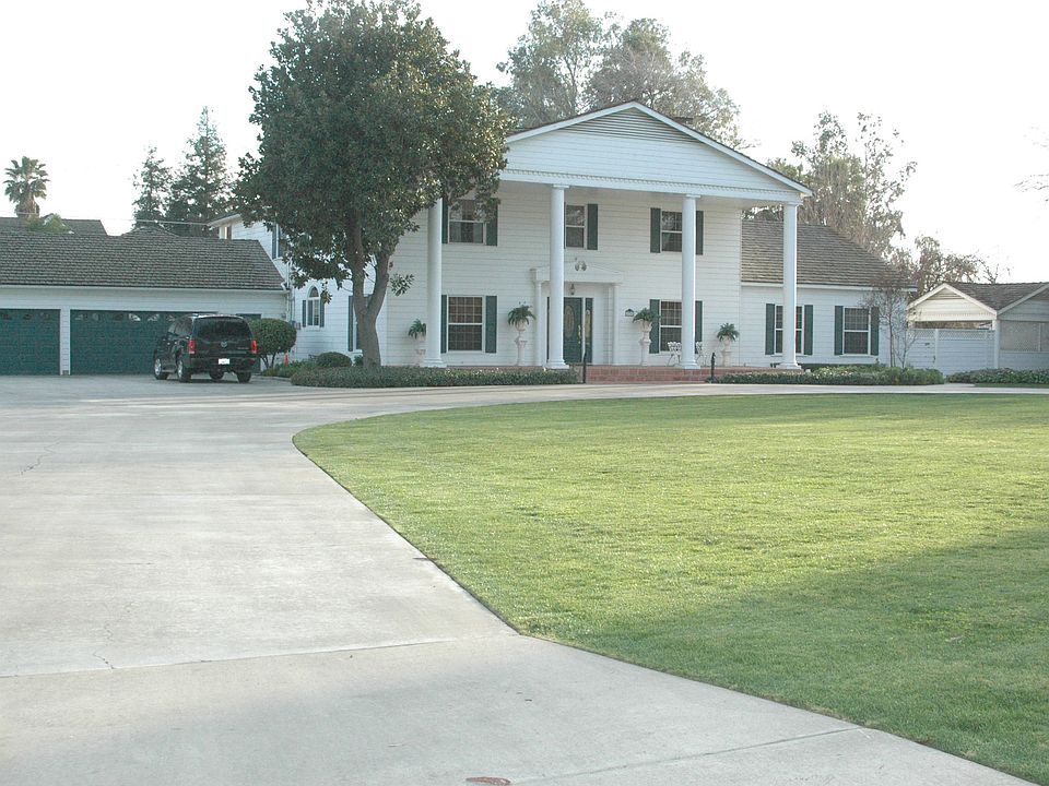 2nd image of 2331 Whitley Ave