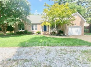 809 Captain John Smith Rd, Newport News, VA 23606
