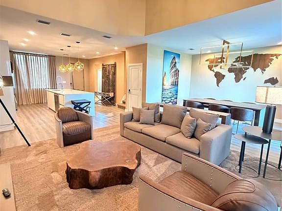 2nd image of 5539 POSITANO WAY