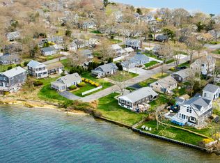 8 Providence Street, Teaticket, MA 02536