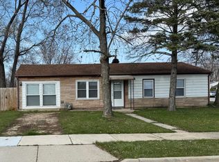 420 Arlington Dr, Romeoville, IL 60446