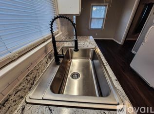 1076 Rulnick St, Fayetteville, NC 28304