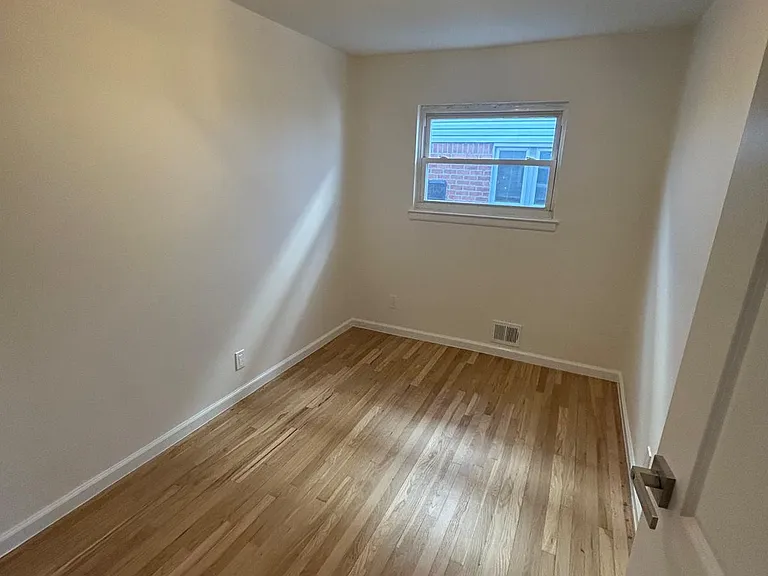 2731 E 65th St #BEAUTIFUL MILL BASIN — Photo 7