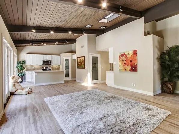 10446 Alta Loma Dr, Rancho Cucamonga, CA 91737