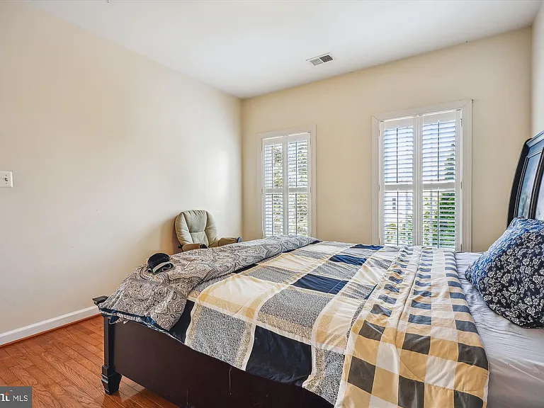 23104 Cypress Spring Cir — Photo 31