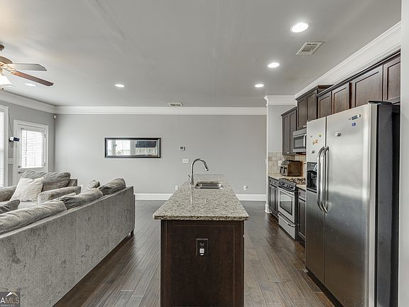 5th image of 2854 Jordan Oaks Ln #8