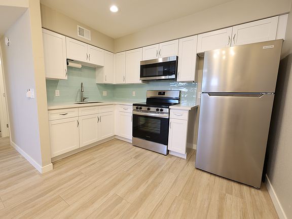 3rd image of 476 E Linda Ave #4