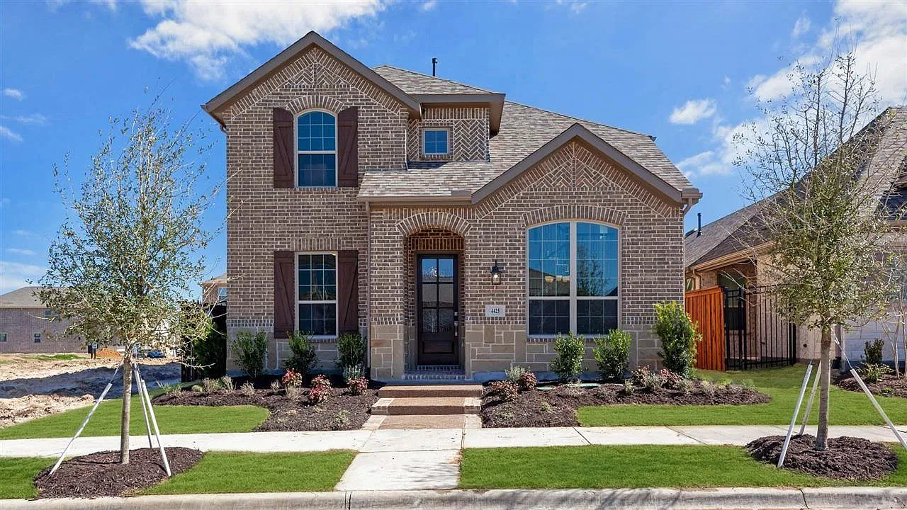 3 bed, 2.5 bath, 2328 sqft, $3,400 — Photo 1