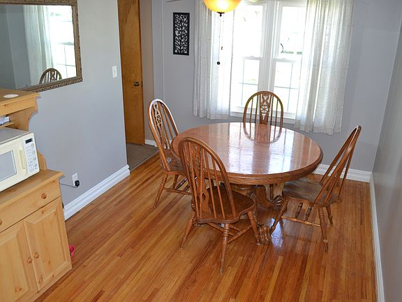 3rd image of 129 Maryon Dr