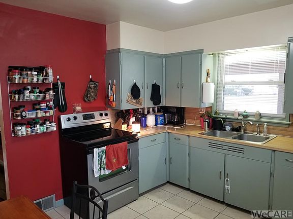 2nd image of 2101 University Blvd