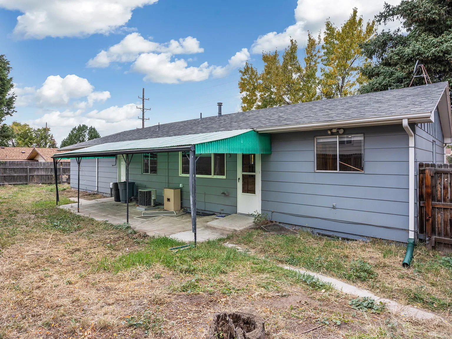 4 bed, 2090 sqft, $2,500 — Photo 4