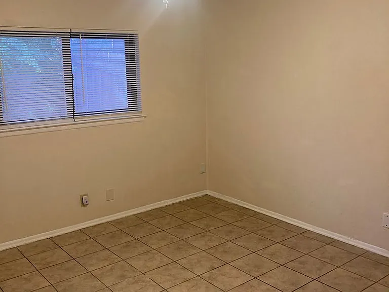 4339 Lehman Dr — Photo 12