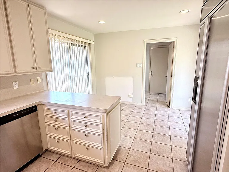 1611 Potomac Dr — Photo 11